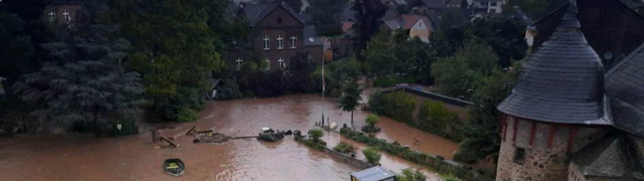 Burg Satzvey unter Wasser